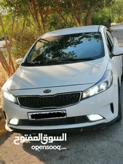  8 كيا سيراتو 2017 دبل جير جنطات شاشه كاميرا مرايا جانبية كهربا مكيف صندوق على الريموت زنون