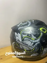  3 خوذه فل فيس مصنف ، مستعمل شبه جديد