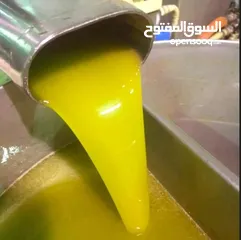  4 يوجد كميه قليله من زيت العام فقط علا 47 دينار التنكه
