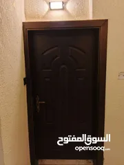  5 شقه للايجار