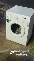  15 Bosch 8 kg washing machine for sale in good working with warranty delivery is free