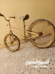  1 دراجة قراندي عادية للبيع الحالة شبه جديده
