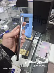  5 Samsung Z flip 4 256GB بحالة ممتازة بسعر مناسب