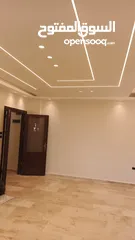  10 شقة مساحة 220م مميزة جداً للبيع طابقية كل طابق شقة / اسكان المهندسين مقابل منطقة حي الصحابة