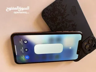  6 للبيع آيفون 11pro بسعر حرق