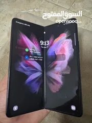  2 تلفون Galaxy Z Fold3 5G للبيع بحالة ممتازة