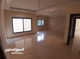  6 شقة سكنية للبيع في منطقة عبدون بالقرب من السفارة البريطانية