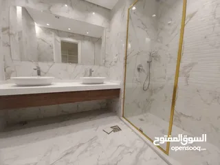  6 شقة غير مفروشة للإيجار 320م2 ( Property 19519 )-175072651