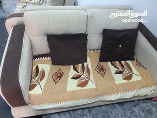  8 طقم كنب 7 مقاعد فاخر بحالة ممتازة خشب زان