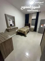  1 غرفة منافعها في شارع الجامعه 160