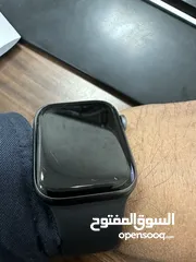  2 Apple watch series 4 - black 44 MM