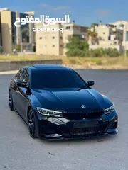  2 BMW 330i 2019