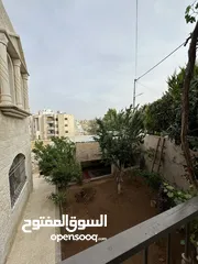  15 فيلا للبيع / بيادر وادي السير / بموقع مميز و إطلاله فاخره على شارعين وقريبه من الخدمات