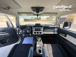  13 Toyota FJ V6 GXR GCC 2018 Price 88,000AED