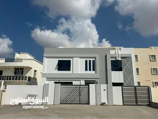  1 ڤيلة للإيجار / Villa for Rent