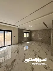  14 قرب كلية لومينوس تشطيب فندقي اخر  طابق اول