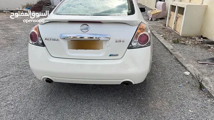  16 Nissan car