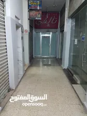  3 عماره - وسط السوق  شارع بغداد مقابل عامر الخياط- 5 طوابق - مصعد