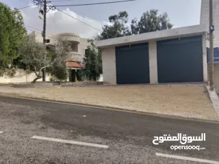  2 مخازن للايجار