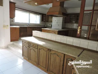  29 فيلا مستقلة للبيع خلدا العواجانيه على مساحة أرض دونم