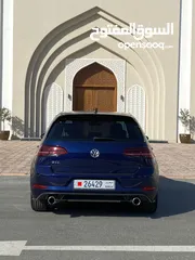  6 Volkswagen Golf GTI