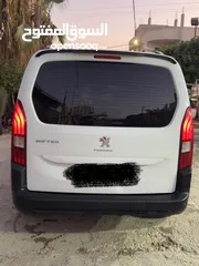  4 بيجو ريفتر 2022