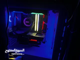  1 بي سي للبيع - pc for sell مع شاشه و كيبورد و ماوس