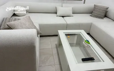  4 كورنر جديدد للبيع