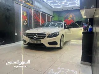  5 Mercedes E200