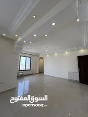  26 شقة طابقية فارغه للايجار  350م ط اول مع مصعد من فيلا دابوق 10.000د الرحمانية