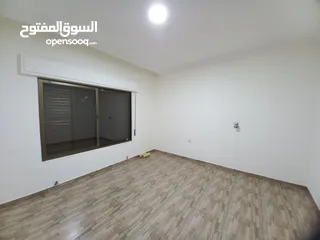  3 شقة غير مفروشة للإيجار 200م2 ( Property 19139 )-175072741