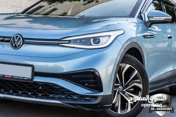 4 Volkswagen ID.4 X Pure 2021   السيارة بحالة ممتازة جدا و قطعت مسافة 56,000 كيلو متر