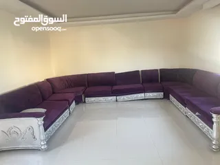  3 طقم كنب خليجي 12 مقعد لون بنفسجي  وخمس مراكي وخمس زوايا لون رمادي