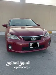  8 لكزس ct200 2013 لون خمري بحالة الوكالة