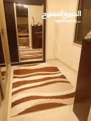  14 شقه للبيع طابق ارضي موقع مميز