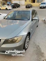  5 السيارة نضيفه 320 BMW