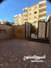  2 ڤيلا دوبليكس واجهه بمدخل خاص حديقة اماميه كبيرة 350 متر 4 غرف و3 حمام عبارة عن الدور الارضي ريسيبشن