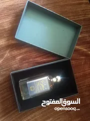  1 عطر سطوع فاخر مع لمسات العود