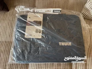  7 حقيبة مميزة للماك بوك 13 انش من شركة Thule السويدية الشهيرة