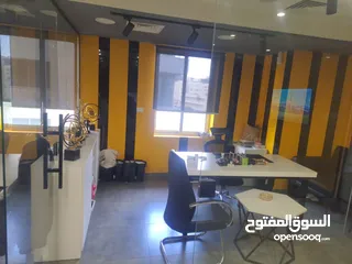  4 مكتب تجاري مفروش للبيع