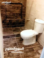  5 شقه للايجار