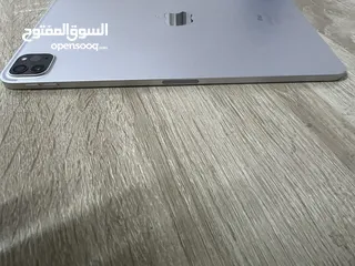  7 ايباد ابل برو (2020) بحجم 11 بوصة وسعة 128جيجابايت بتقنية واي فاي - رمادي