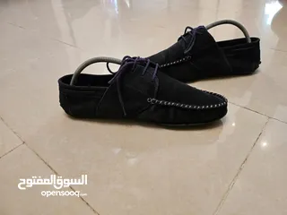  24 أحذية مشكلة بحالة الجديد 44 و 45 و 43 و 42, 46,