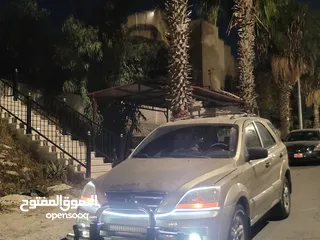  4 كيا سيرينتو جيب.بحالة ممتازة مش ناقصها شيء.كاش او اقساط
