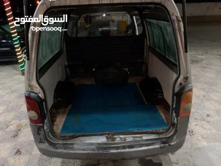 12 باص H100 موديل 2001 بسعر 3000 قابل للتفاوض