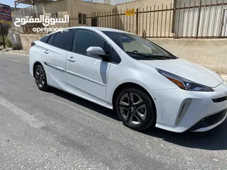  6 تويوتا بريوس تصلح للاعفاءات والجمرك 2022 ماشيه 10 الاف فحص 4 جيد صنف Xle فل كامل
