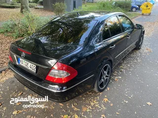  15 Mercedes Benz E280 v6