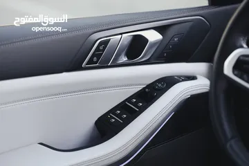  11 BMW X5 50e