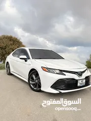  3 تويوتا كامري 2018 لون ابيض للاجار يومي اسبوعي شهري اعراس