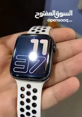  4 Apple Watch SE 2021 (44mm)بحالة فوق الممتاز